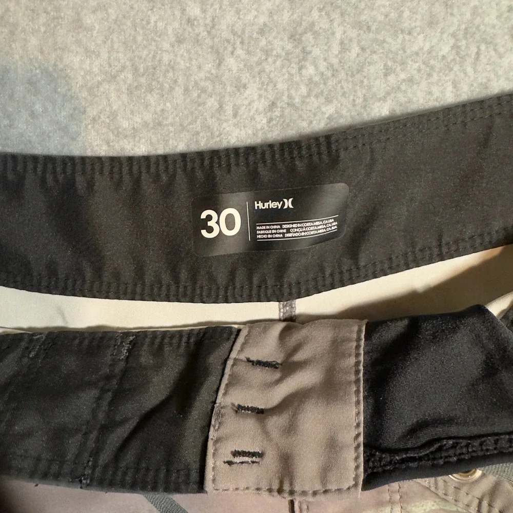 Mens Hurley Board Shorts Size 30 Gray Blue Green Striped Swim Trunks Surf